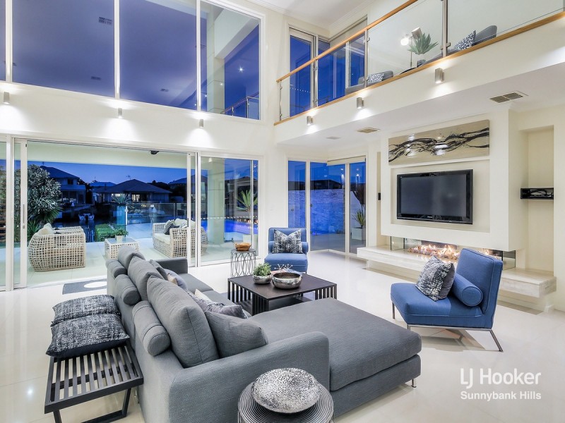 32 Windward Place, Jacobs Well QLD 4208