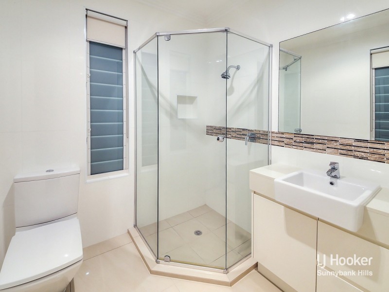 32 Windward Place, Jacobs Well QLD 4208