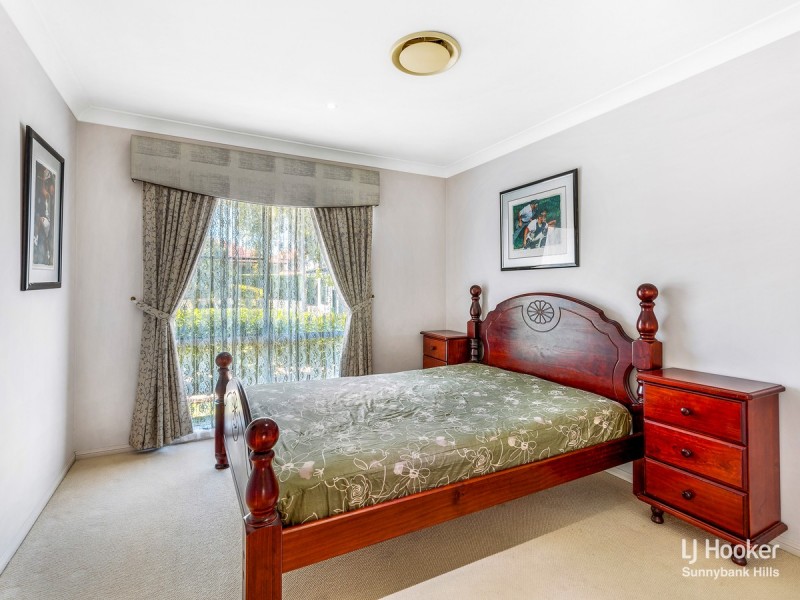 16 Juniper Circuit, Stretton QLD 4116