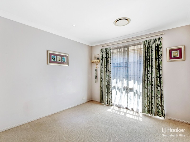 16 Juniper Circuit, Stretton QLD 4116