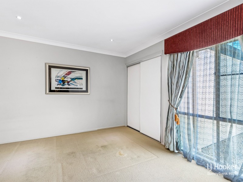 16 Juniper Circuit, Stretton QLD 4116