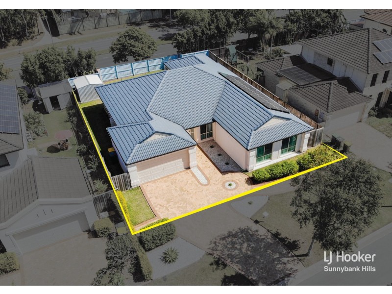 16 Juniper Circuit, Stretton QLD 4116