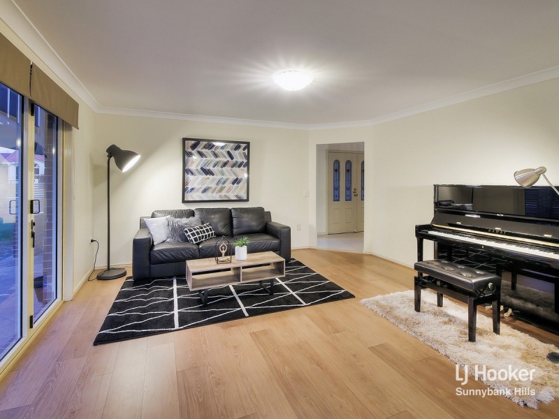 24 Corypha Crescent, Calamvale QLD 4116