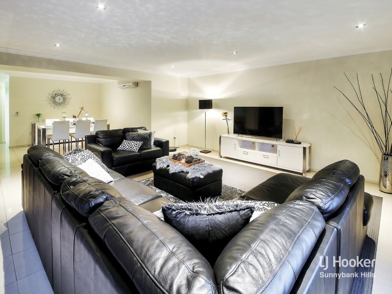 24 Corypha Crescent, Calamvale QLD 4116