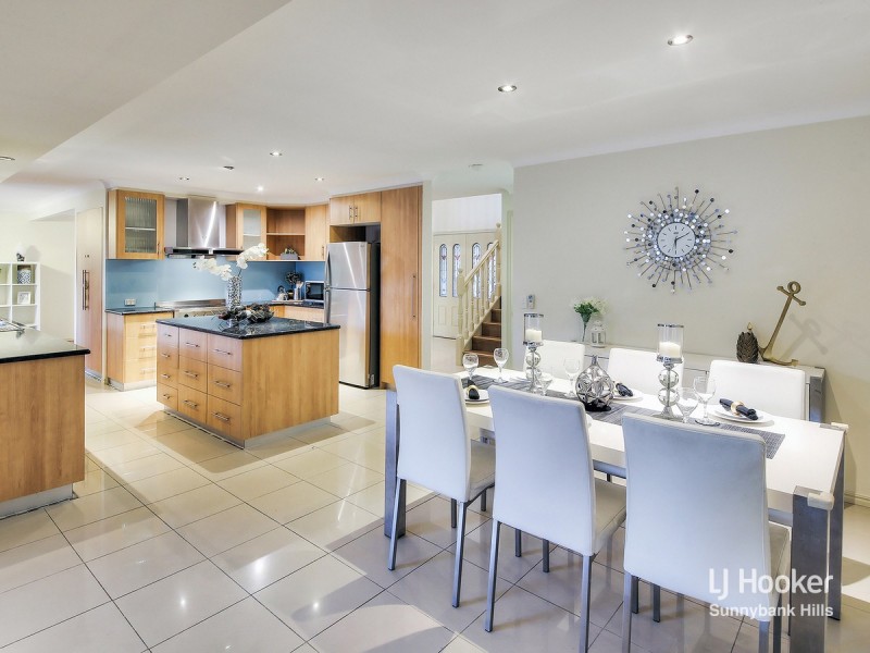 24 Corypha Crescent, Calamvale QLD 4116