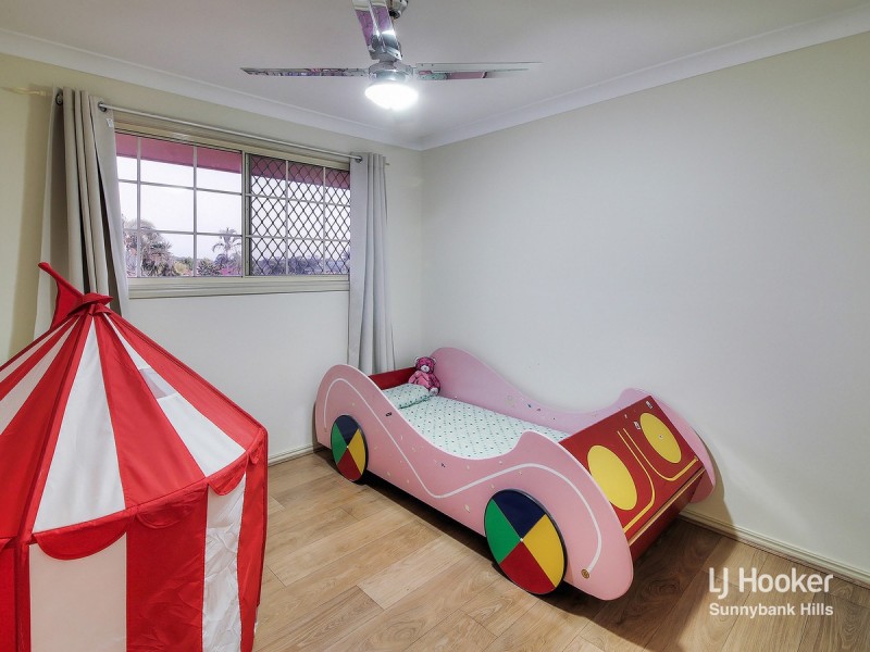 24 Corypha Crescent, Calamvale QLD 4116