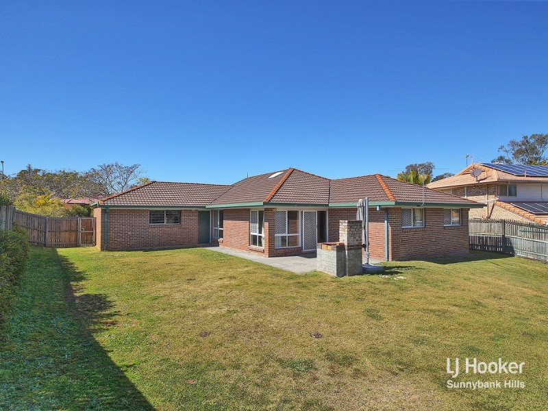 15 Golden Avenue, Calamvale QLD 4116