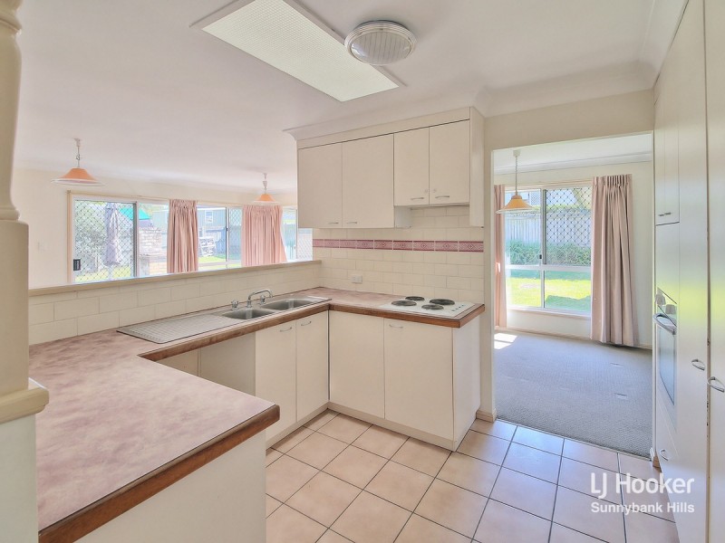 15 Golden Avenue, Calamvale QLD 4116