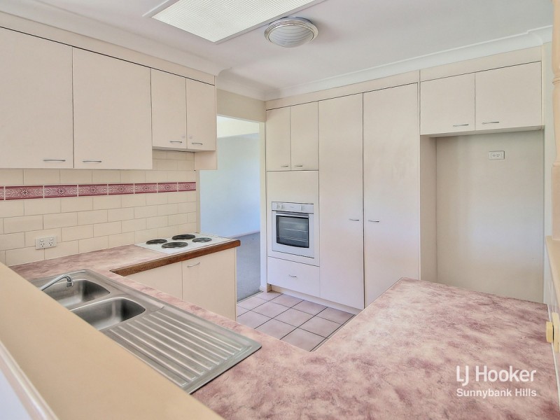 15 Golden Avenue, Calamvale QLD 4116