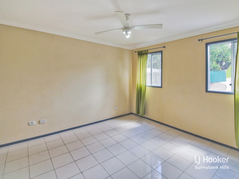 122a Thorn Street, Ipswich QLD 4305