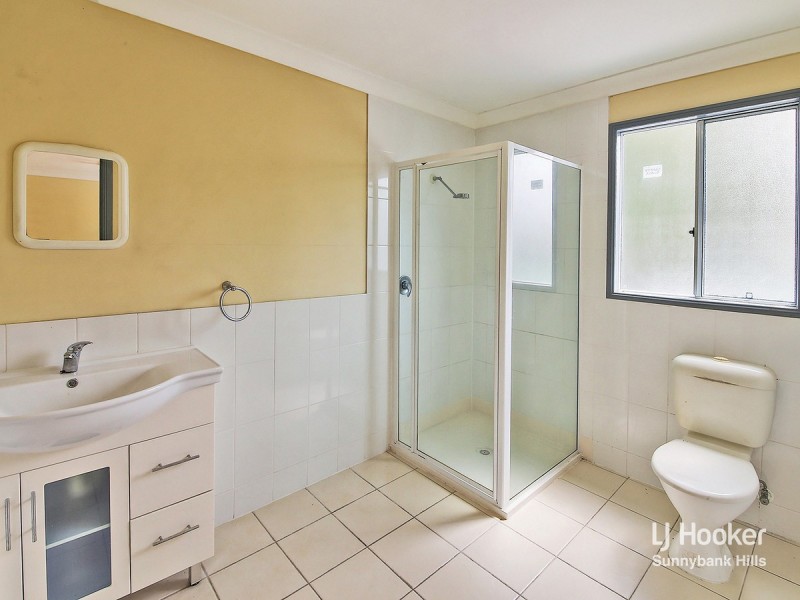 122a Thorn Street, Ipswich QLD 4305