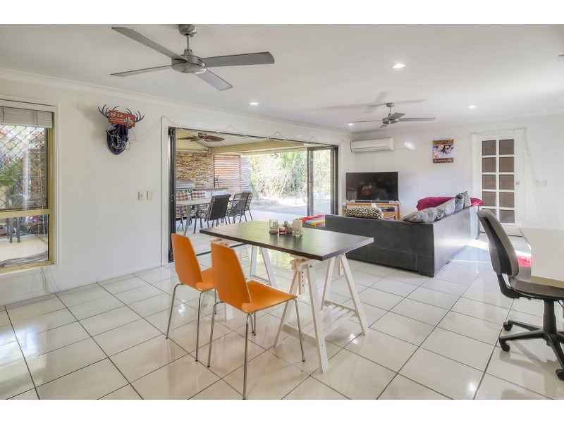 20 Cowper Place, Coopers Plains QLD 4108