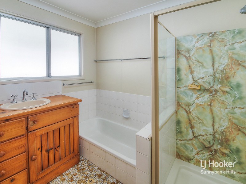 30 Leven Street, Coopers Plains QLD 4108