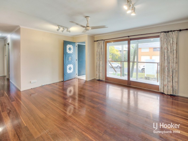 7 Hilary Street, Wishart QLD 4122