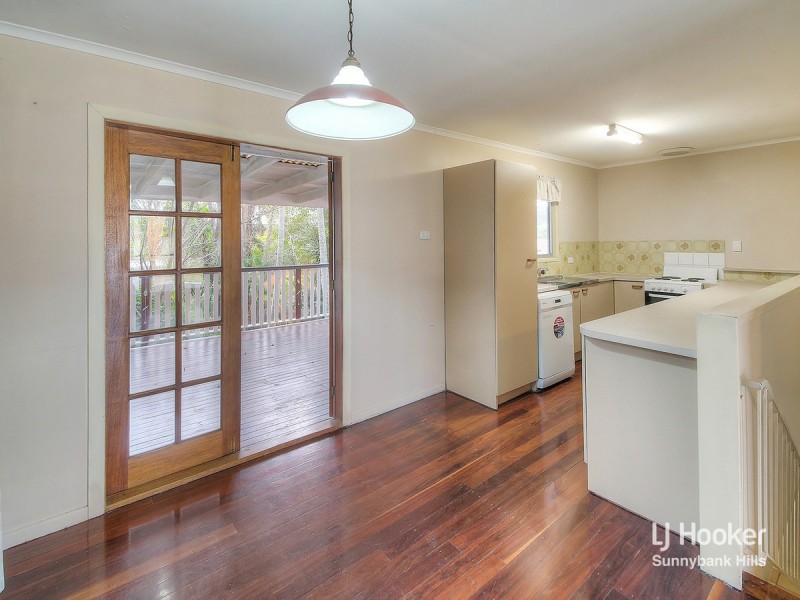 7 Hilary Street, Wishart QLD 4122