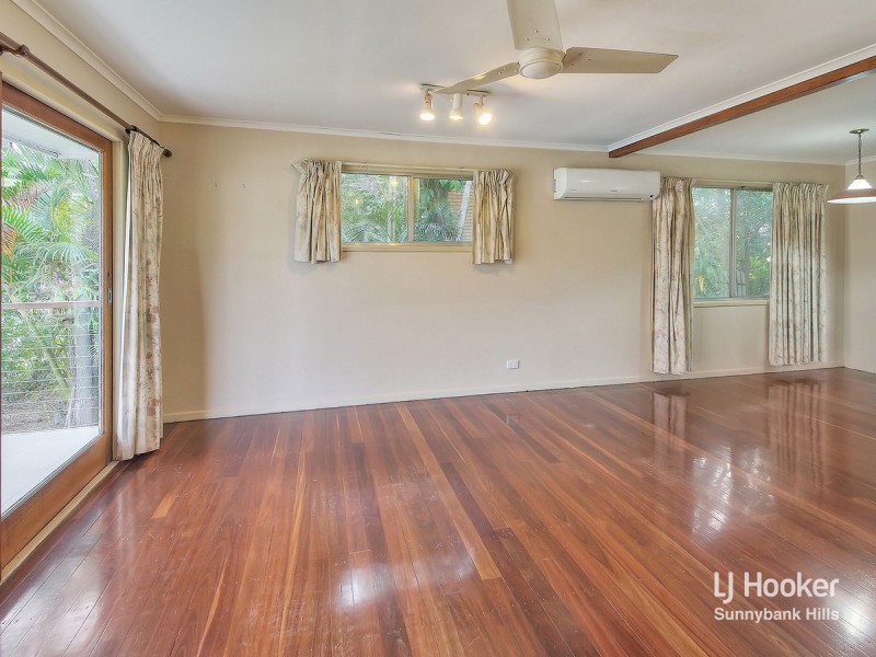 7 Hilary Street, Wishart QLD 4122