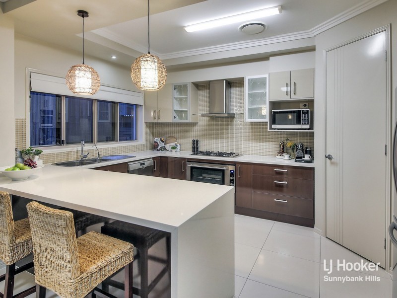 22 Willowleaf Close, Stretton QLD 4116