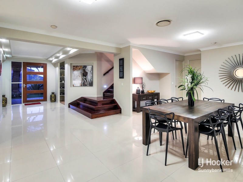 22 Willowleaf Close, Stretton QLD 4116