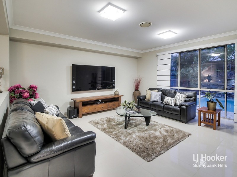 22 Willowleaf Close, Stretton QLD 4116