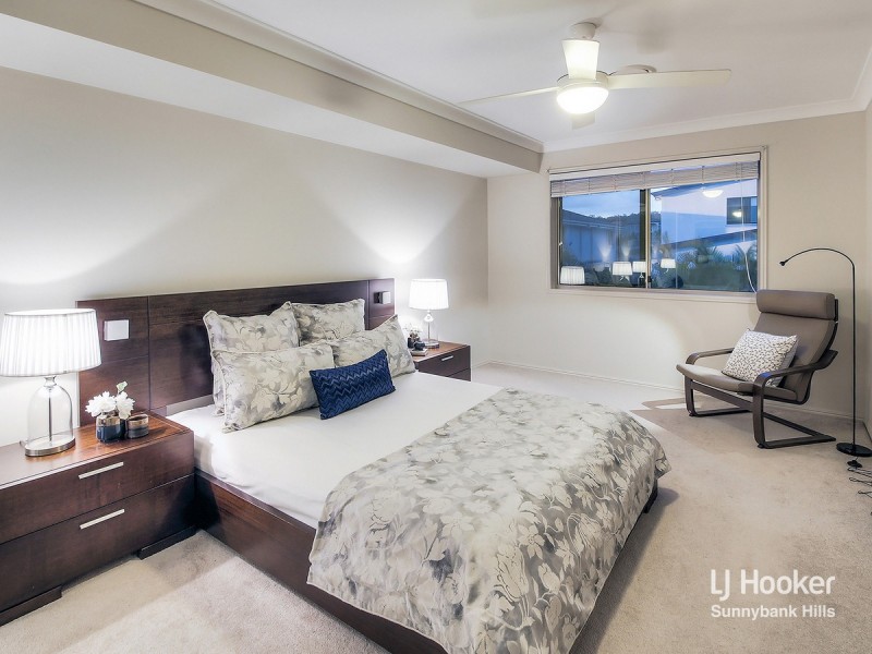 22 Willowleaf Close, Stretton QLD 4116