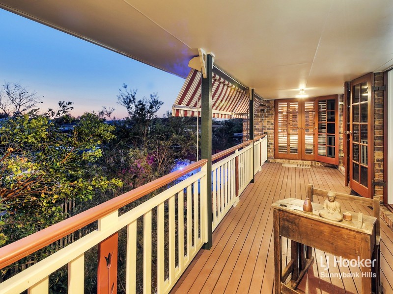 26 Poinciana Crescent, Stretton QLD 4116