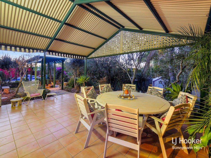 26 Poinciana Crescent, Stretton QLD 4116