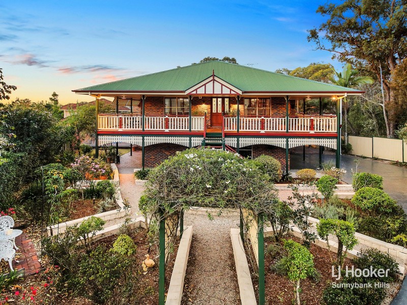 26 Poinciana Crescent, Stretton QLD 4116