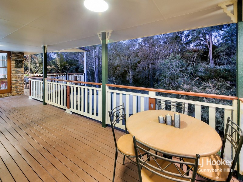 26 Poinciana Crescent, Stretton QLD 4116