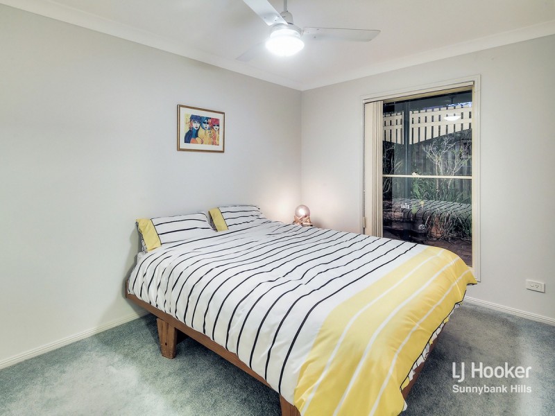26 Poinciana Crescent, Stretton QLD 4116