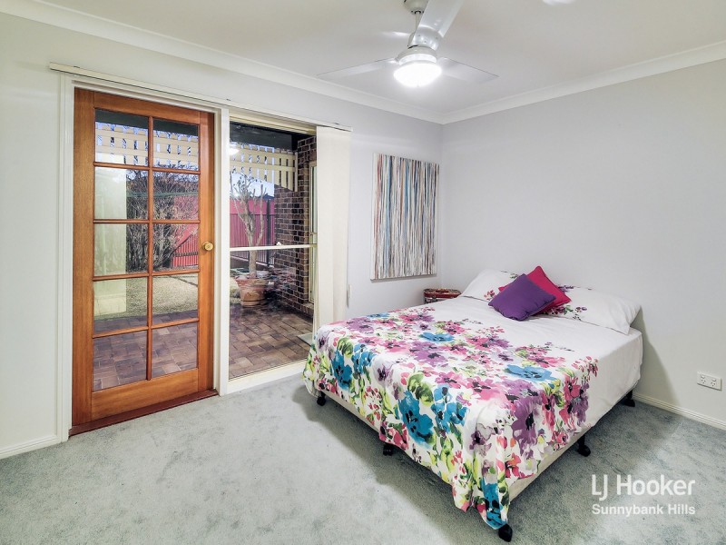 26 Poinciana Crescent, Stretton QLD 4116