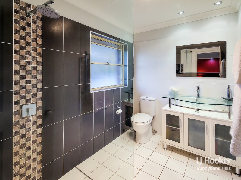 26 Poinciana Crescent, Stretton QLD 4116