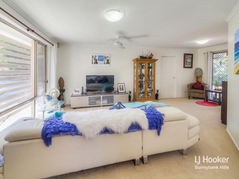 55 Chesterfield Crescent, Kuraby QLD 4112