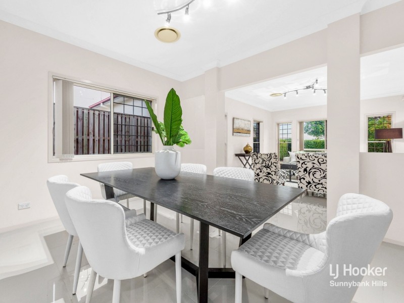 11 Ellendale Circuit, Eight Mile Plains QLD 4113