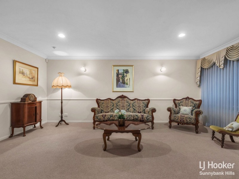 15 Coventry Place, Wishart QLD 4122