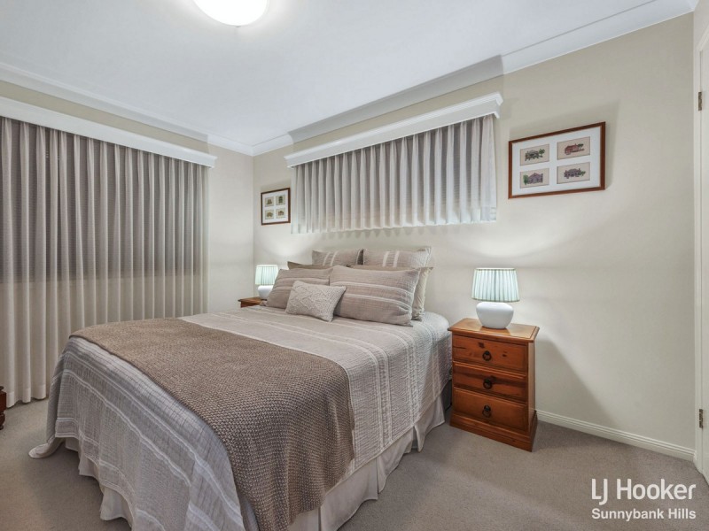 15 Coventry Place, Wishart QLD 4122