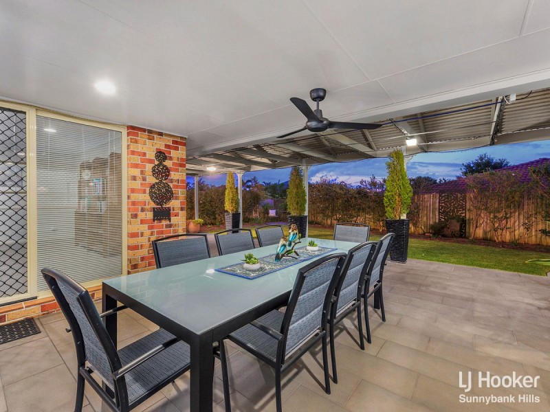 15 Coventry Place, Wishart QLD 4122