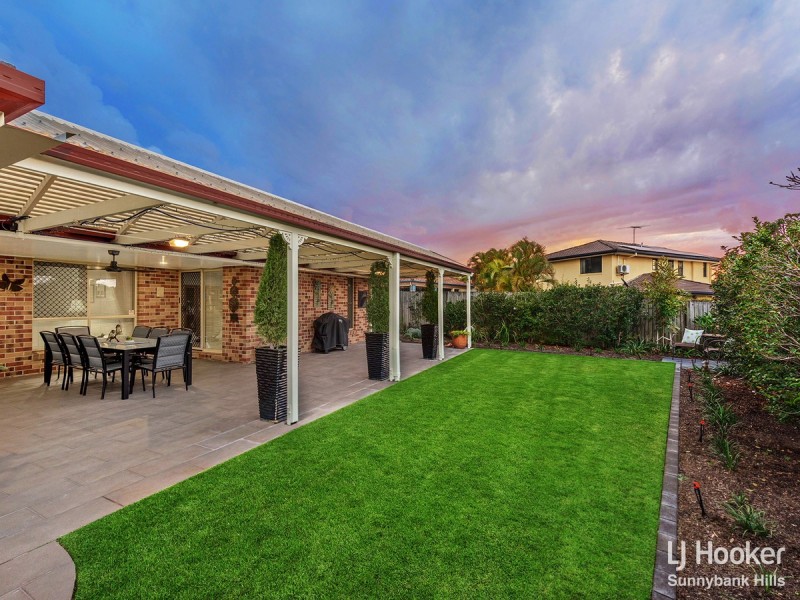 15 Coventry Place, Wishart QLD 4122