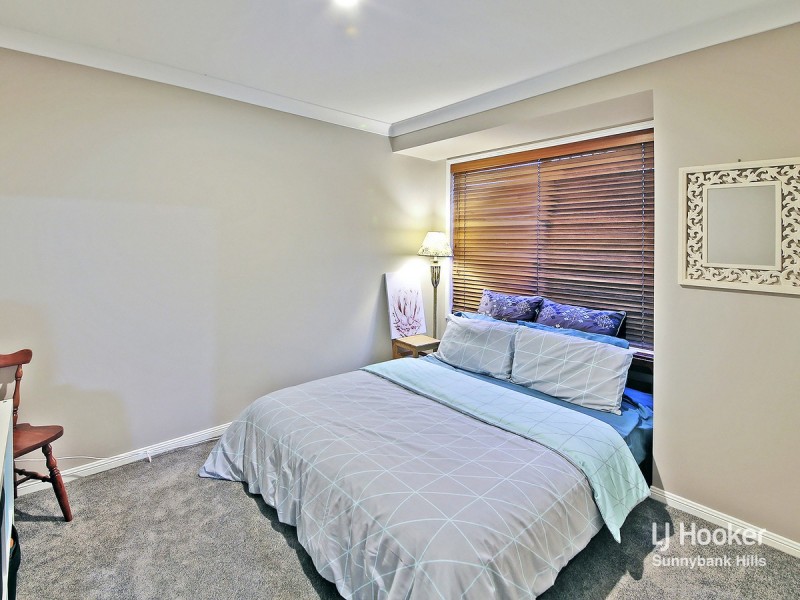 22 Pleasant Place, Wishart QLD 4122