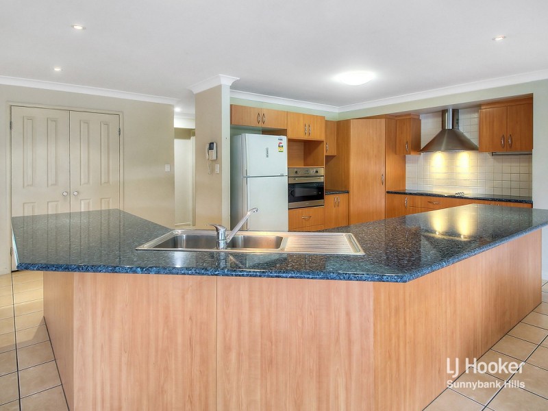 15 Imlay Place, Parkinson QLD 4115