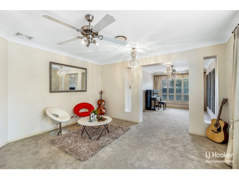 7 Amber Close, Eight Mile Plains QLD 4113