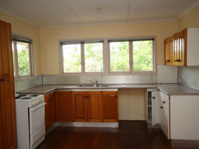 242 Troughton Road, Coopers Plains QLD 4108