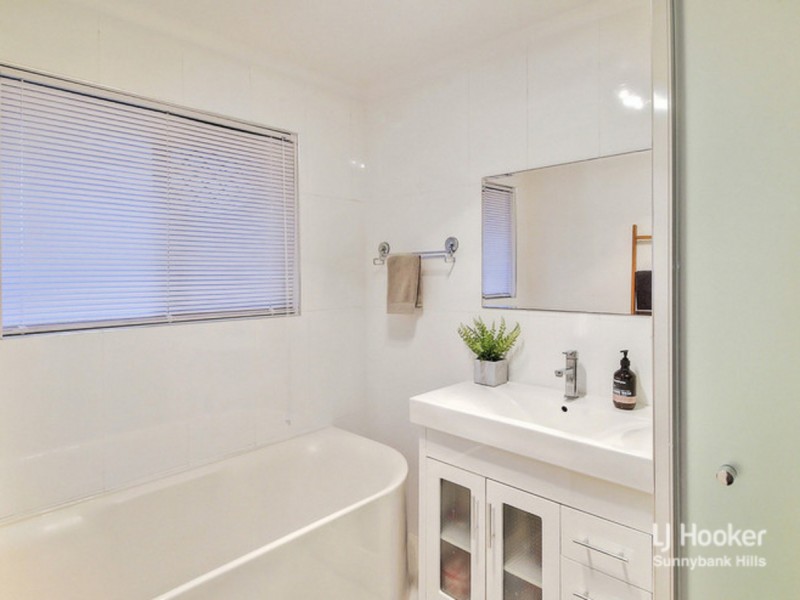 18 Cranfield Street, Sunnybank Hills QLD 4109