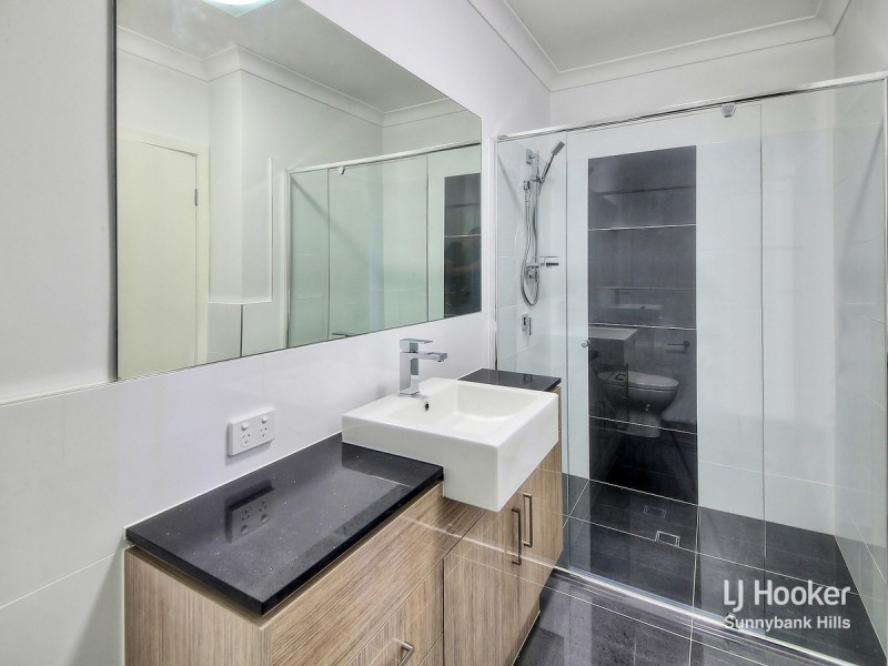 25/819 Creek Road, Carindale QLD 4152