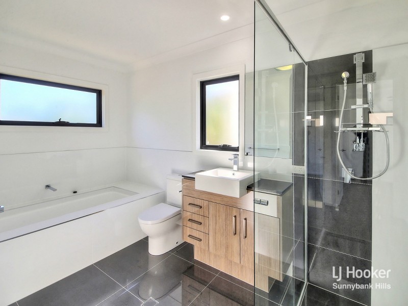 25/819 Creek Road, Carindale QLD 4152