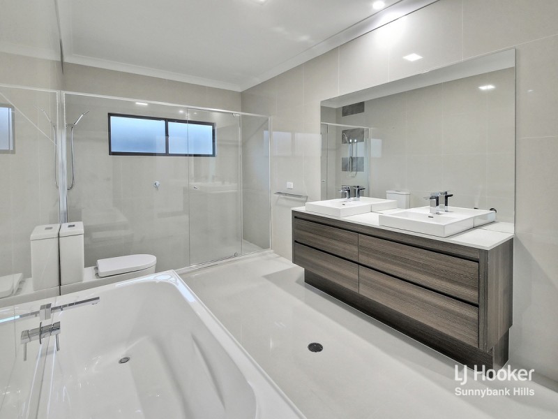 18 Ivory Crescent, Pallara QLD 4110