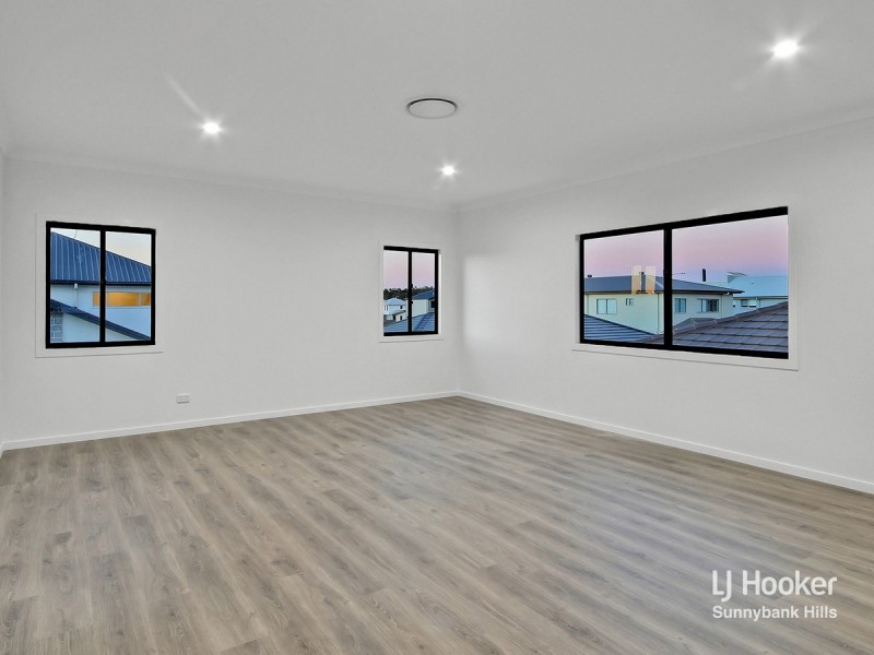 18 Ivory Crescent, Pallara QLD 4110