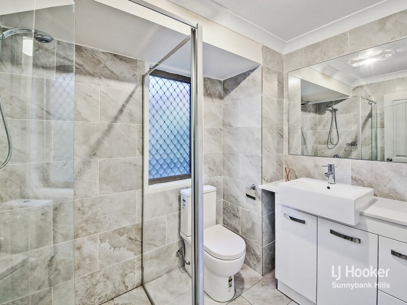 12 Bramwell Street, Eight Mile Plains QLD 4113