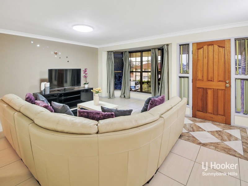 12 Bramwell Street, Eight Mile Plains QLD 4113