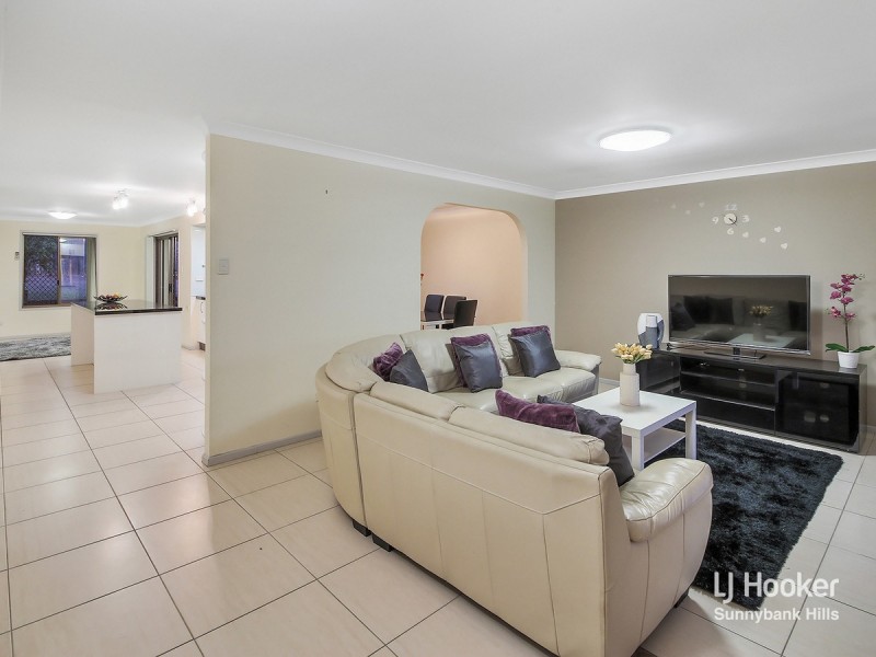 12 Bramwell Street, Eight Mile Plains QLD 4113