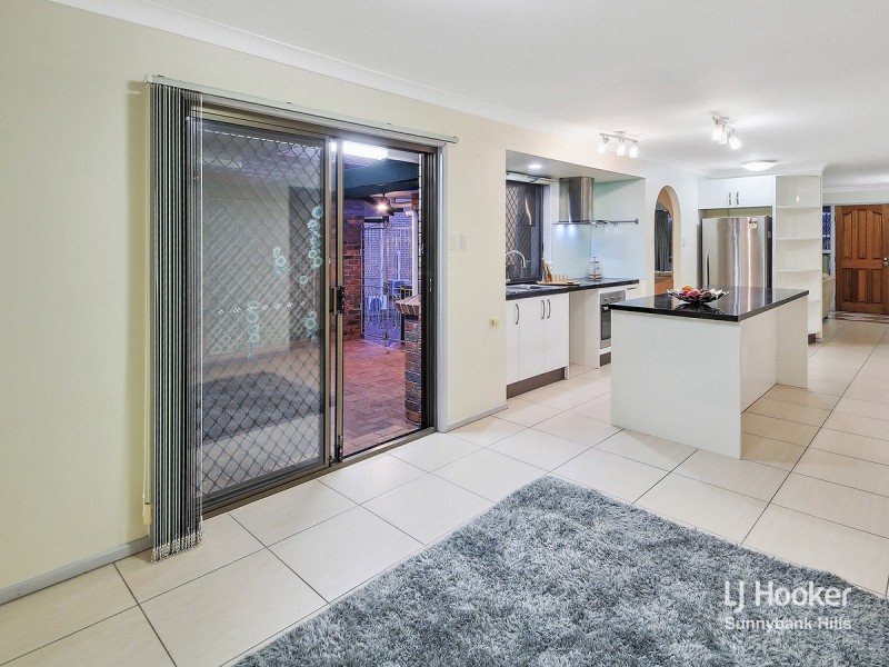 12 Bramwell Street, Eight Mile Plains QLD 4113